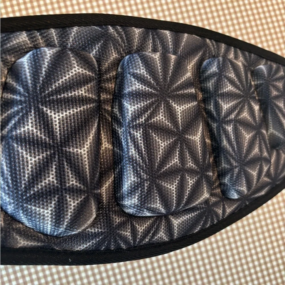 SERICHAMK weightlifting belt. Men’s‎ size XL
